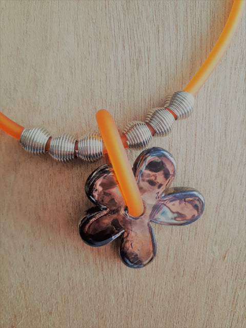 Vlotte minimalische ketting met effect