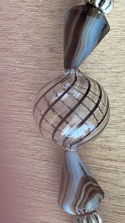 Ketting met grote Murano en facet geslepen jaspis kralen