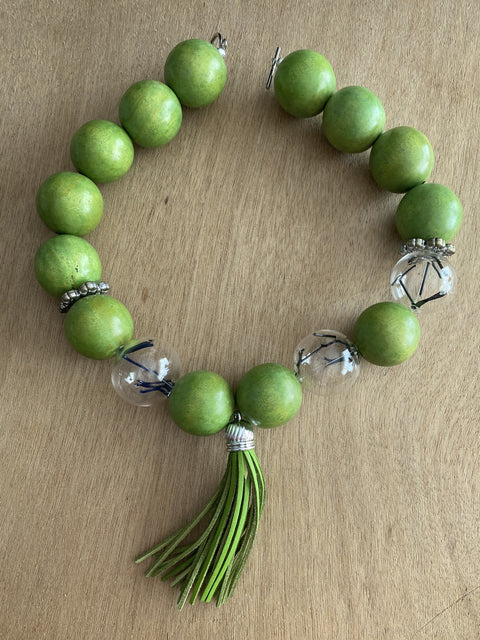Ketting met grote houten en Murano glaskralen