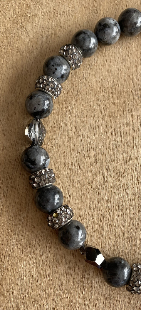 Ketting in zilver en grijs