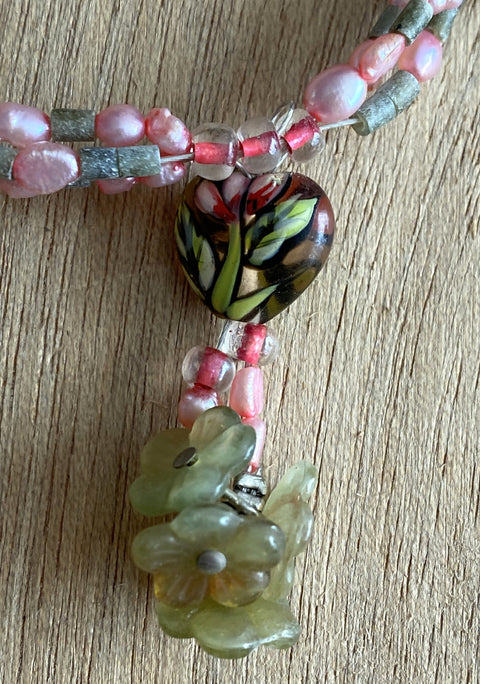 Ketting met bijzondere handbeschilderde kralen