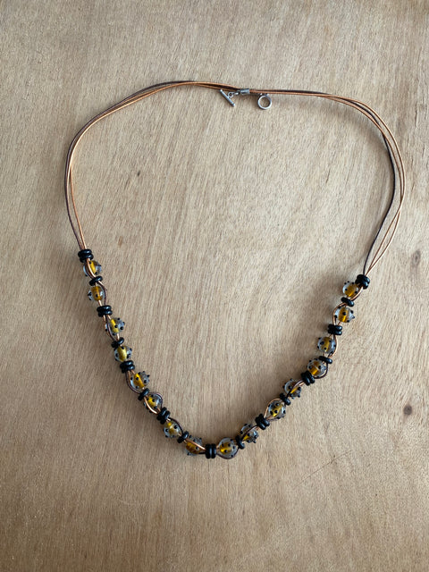 Lange ketting met mooie handgemaakte lampwork kralen