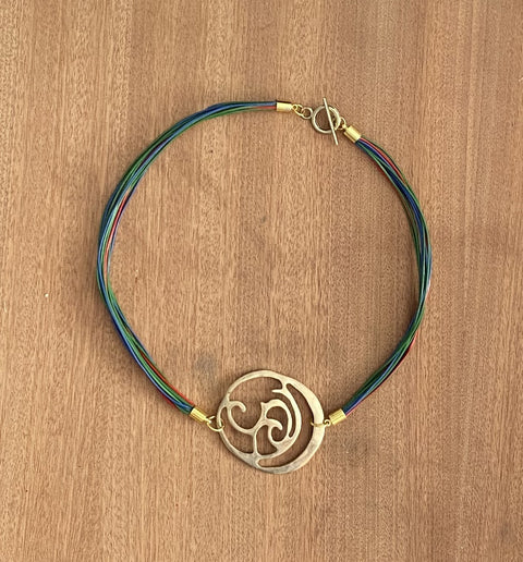 Ketting met  mooie grote geel koper  handgemaakte hanger