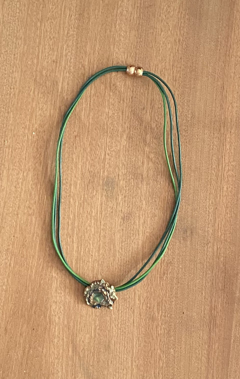 Ketting met met handgemaakte chrysant hanger
